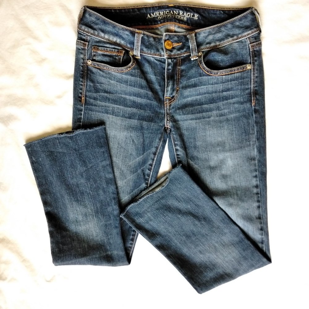 AMERICAN EAGLE KICKBOOT JEANS SZ  4
